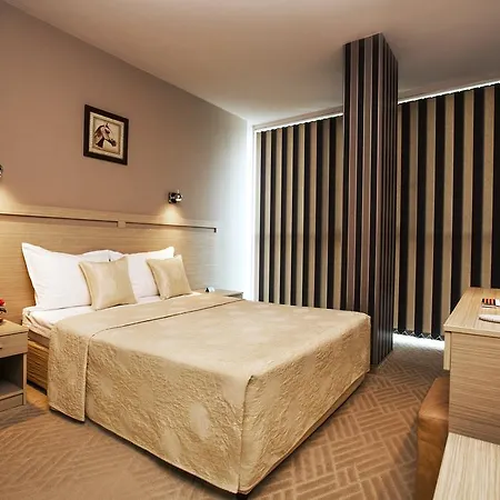 Expo Otel 3*